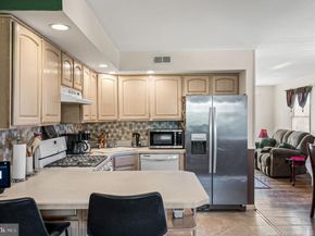 11008 Proctor Road, Philadelphia PA 19116