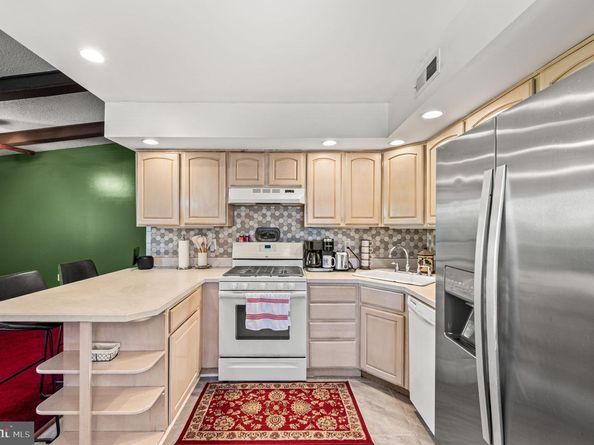 11008 Proctor Road, Philadelphia PA 19116