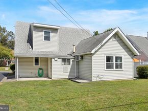 841 Bobwhite Lane, Secane PA 19018