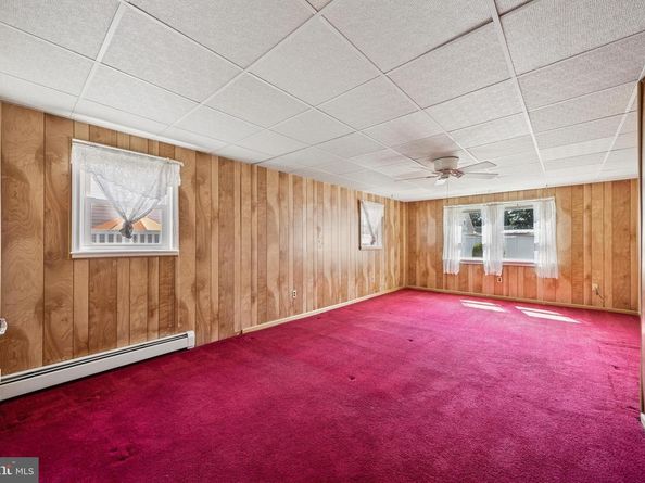 841 Bobwhite Lane, Secane PA 19018