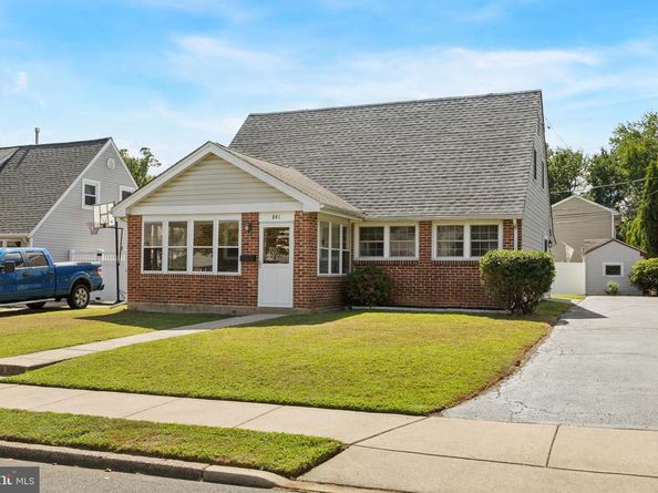 841 Bobwhite Lane, Secane PA 19018