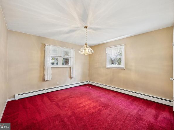 841 Bobwhite Lane, Secane PA 19018