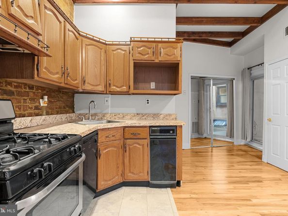 719 N 4TH Street, Philadelphia PA 19123
