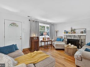 828 Hoffnagle Street, Philadelphia PA 19111