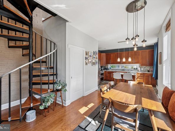 1111 Mount Vernon Street 3, Philadelphia PA 19123