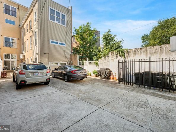 1111 Mount Vernon Street 3, Philadelphia PA 19123