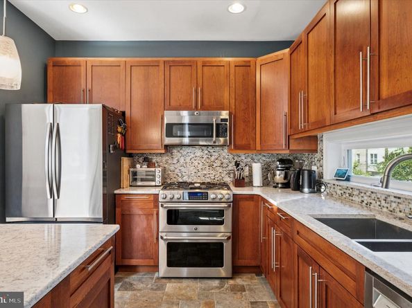 1111 Mount Vernon Street 3, Philadelphia PA 19123