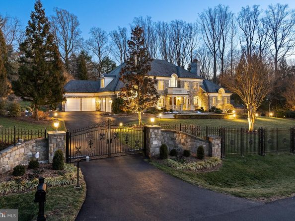 1221 Mottrom Drive, Mclean VA 22101