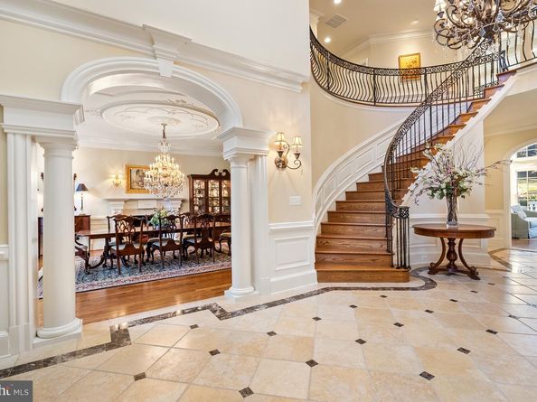 1221 Mottrom Drive, Mclean VA 22101