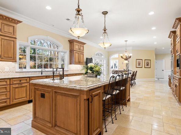 1221 Mottrom Drive, Mclean VA 22101