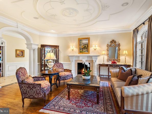 1221 Mottrom Drive, Mclean VA 22101