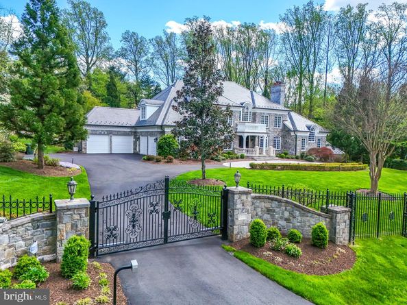 1221 Mottrom Drive, Mclean VA 22101