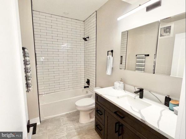 1806 D Street NE 4, Washington DC 20002