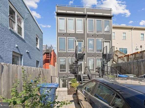 1921 Capitol Avenue NE 1, Washington DC 20002