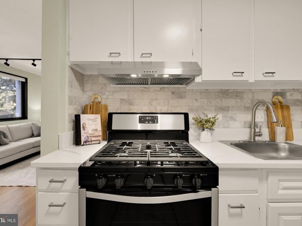 2016 N Adams Street 604, Arlington VA 22201