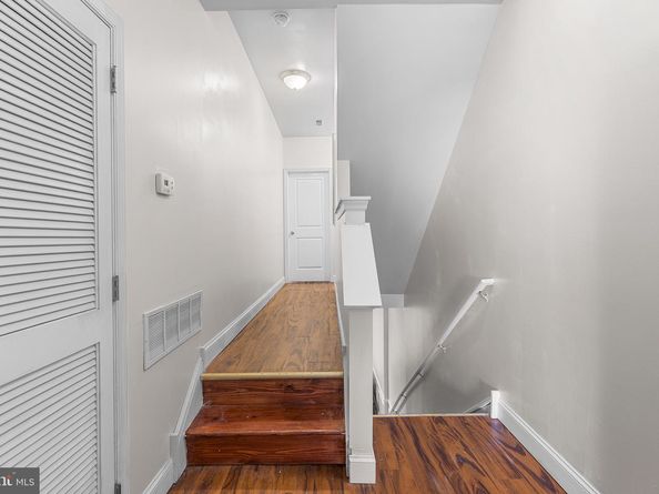 2021 N 16TH Street, Philadelphia PA 19121