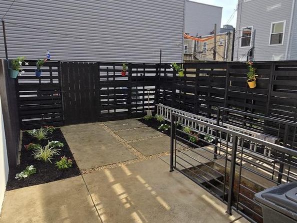 2916 W Thompson Street, Philadelphia PA 19121