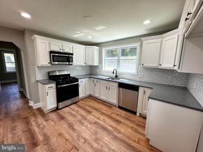413 Continental Road, Hatboro PA 19040