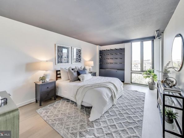 490 M Street SW W802, Washington DC 20024
