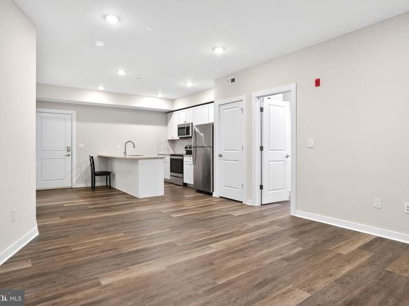 4217 Chestnut Street 304, Philadelphia PA 19104