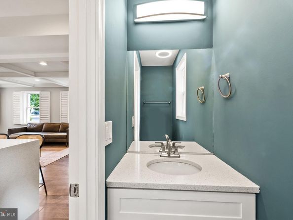 3699 Highwood Drive SE, Washington DC 20020