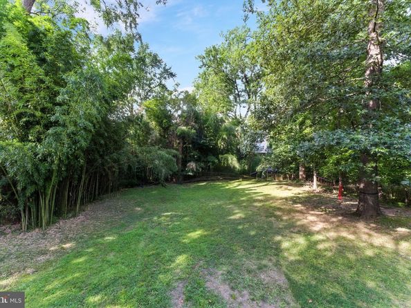 920 Cottage Street SW, Vienna VA 22180