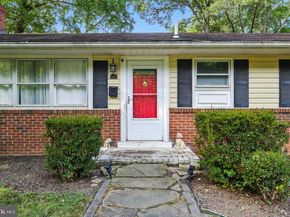 920 Cottage Street SW, Vienna VA 22180