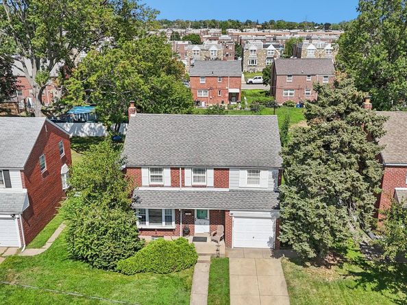 907 Glenview Street, Philadelphia PA 19111