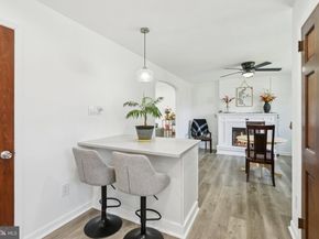 907 Glenview Street, Philadelphia PA 19111