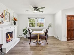 907 Glenview Street, Philadelphia PA 19111