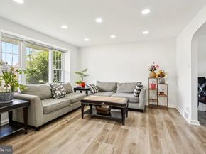 907 Glenview Street, Philadelphia PA 19111