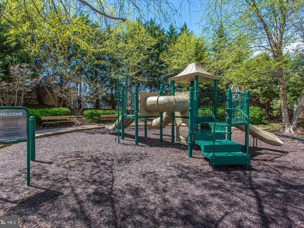4850 Eisenhower Avenue 302, Alexandria VA 22304