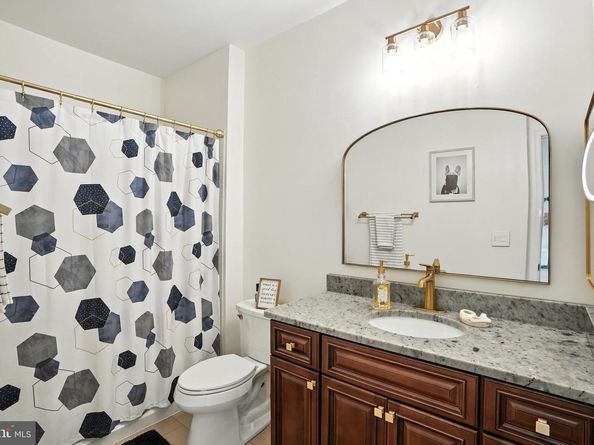 4850 Eisenhower Avenue 302, Alexandria VA 22304