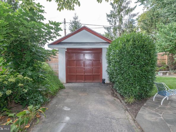 9 Shirley Road, Narberth PA 19072