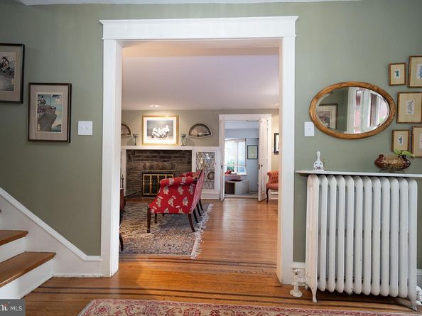 9 Shirley Road, Narberth PA 19072
