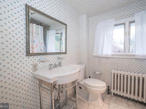 9 Shirley Road, Narberth PA 19072