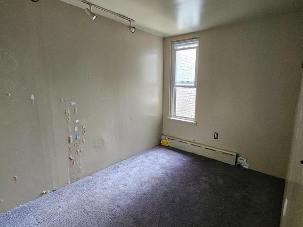 3882 Glendale Street, Philadelphia PA 19124