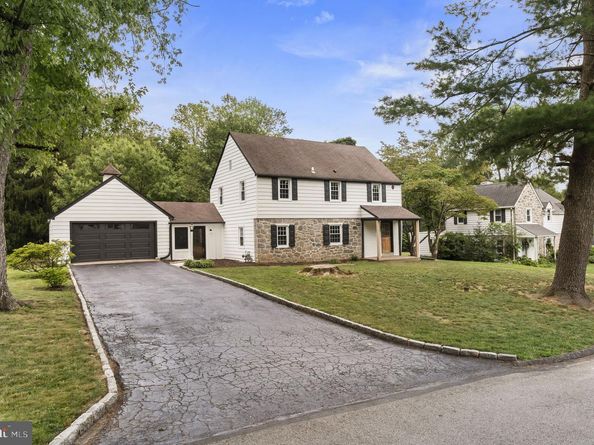 218 Engle Drive, Wallingford PA 19086