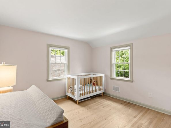 218 Engle Drive, Wallingford PA 19086
