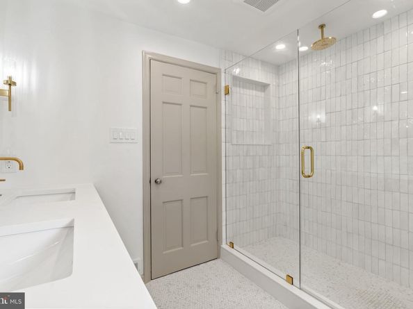 218 Engle Drive, Wallingford PA 19086