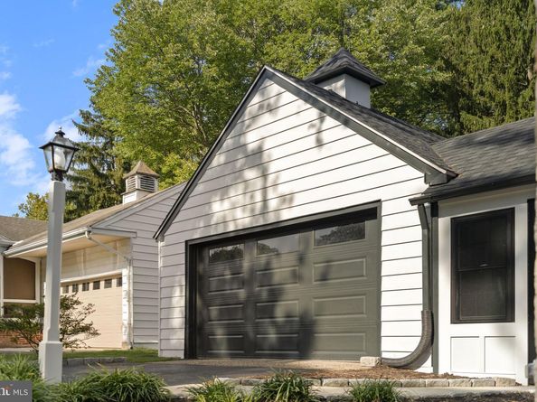 218 Engle Drive, Wallingford PA 19086