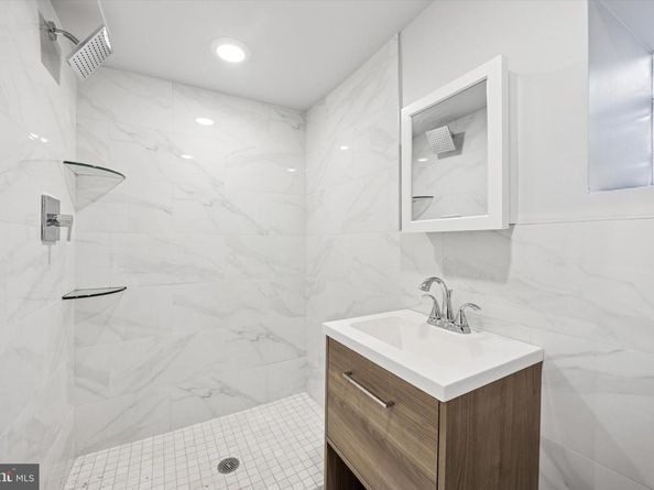 5408 Springfield Avenue, Philadelphia PA 19143