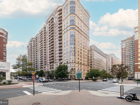 888 N Quincy Street 2008, Arlington VA 22203