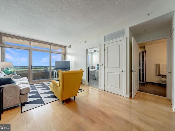 888 N Quincy Street 2008, Arlington VA 22203