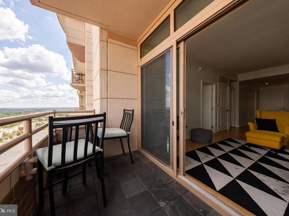 888 N Quincy Street 2008, Arlington VA 22203