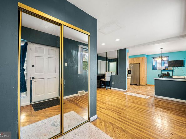 358 Tomlinson Terrace, Philadelphia PA 19116