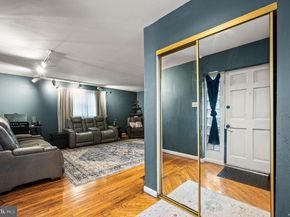 358 Tomlinson Terrace, Philadelphia PA 19116