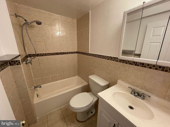 952 Winton Street, Philadelphia PA 19148