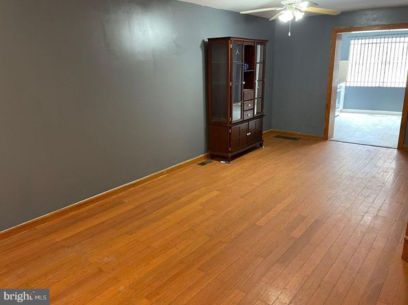 952 Winton Street, Philadelphia PA 19148