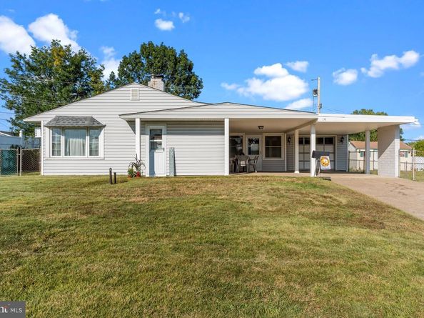 14 Vista Road, Levittown PA 19057